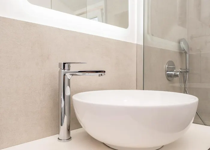 דירה Aenona Sea View נין