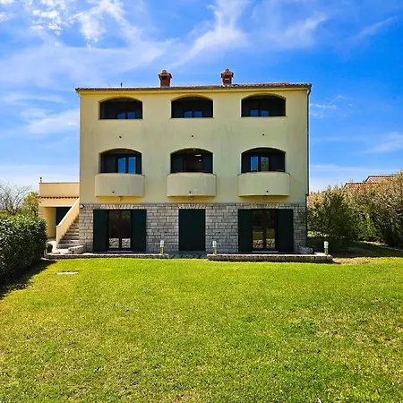 Apartament Aenona Sea View