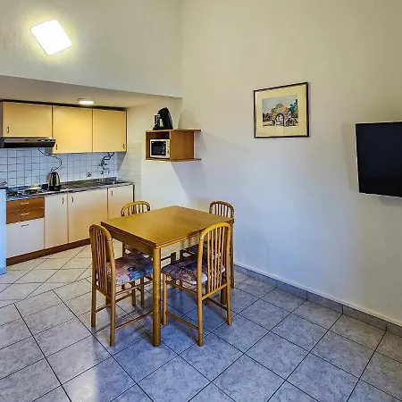 Apartment Aenona Sea View Nin