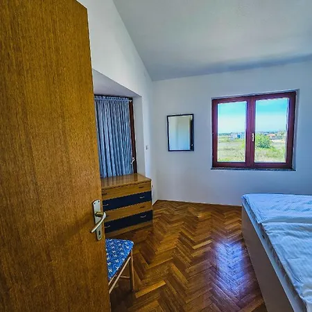 Aenona Sea View Nin