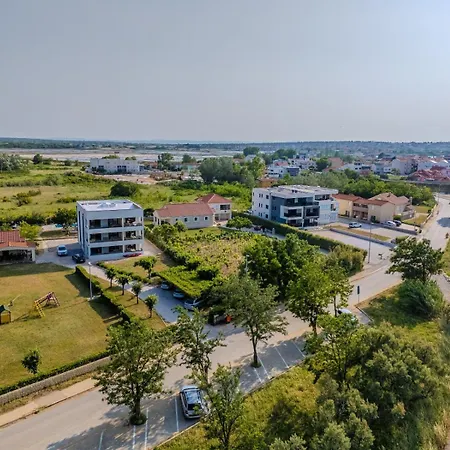 Aenona Sea View Lägenhet *