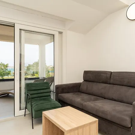 Lägenhet Aenona Sea View *