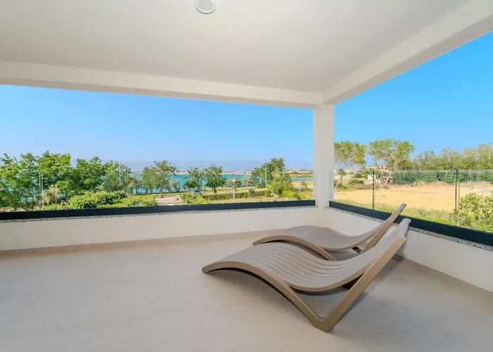 Aenona Sea View *