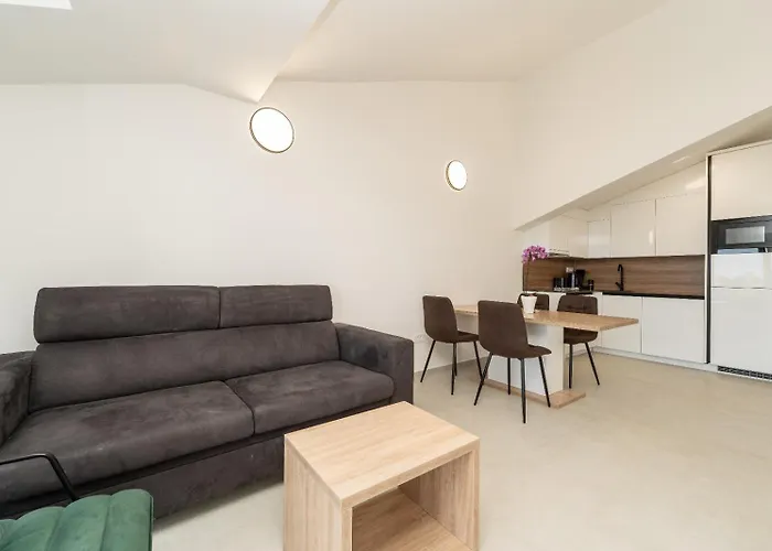 Aenona Sea View 아파트 *